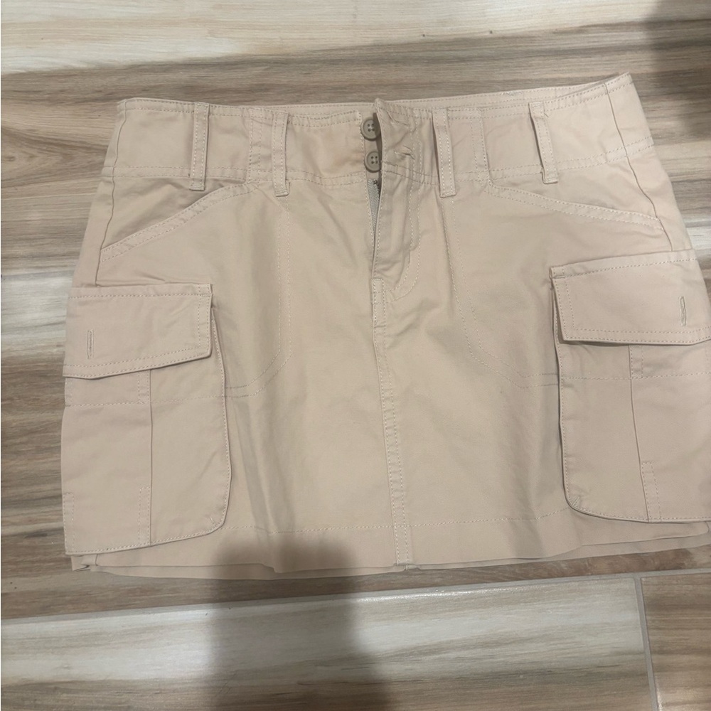 Brandy Cargo skirt never worn